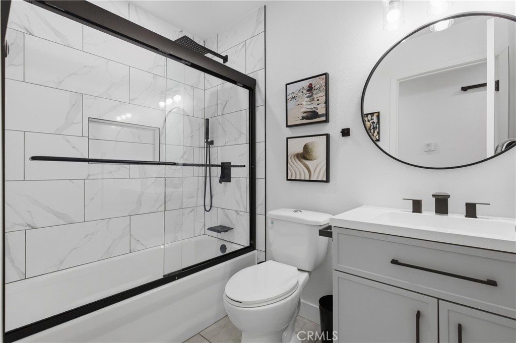 MLS #OC25266263 image #10