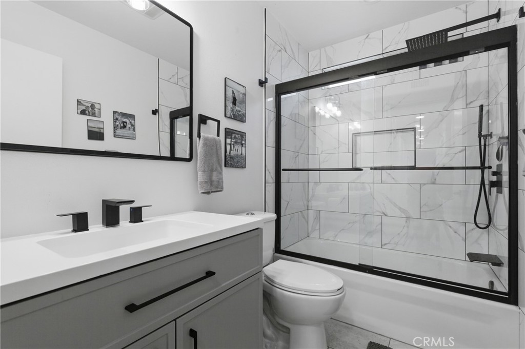 MLS #OC25266263 image #19