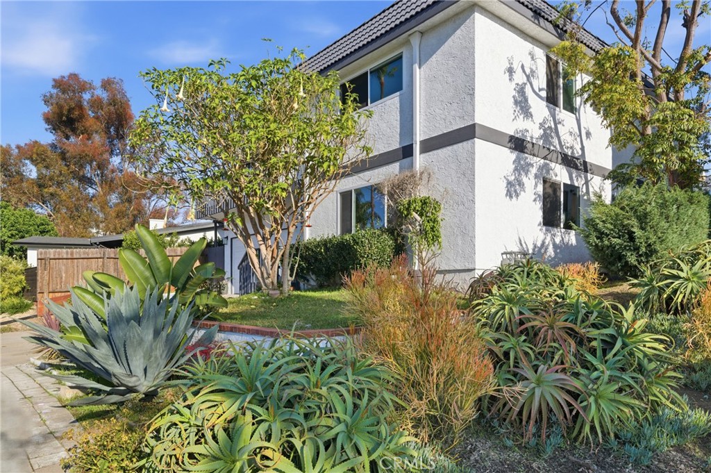 MLS #OC25266263 image #38