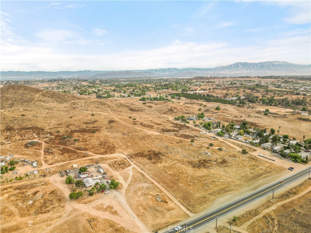 MLS #OC25266278 image #5