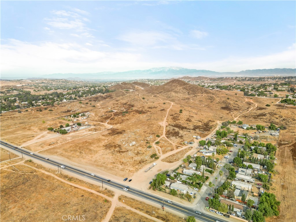 MLS #OC25266278 image #9