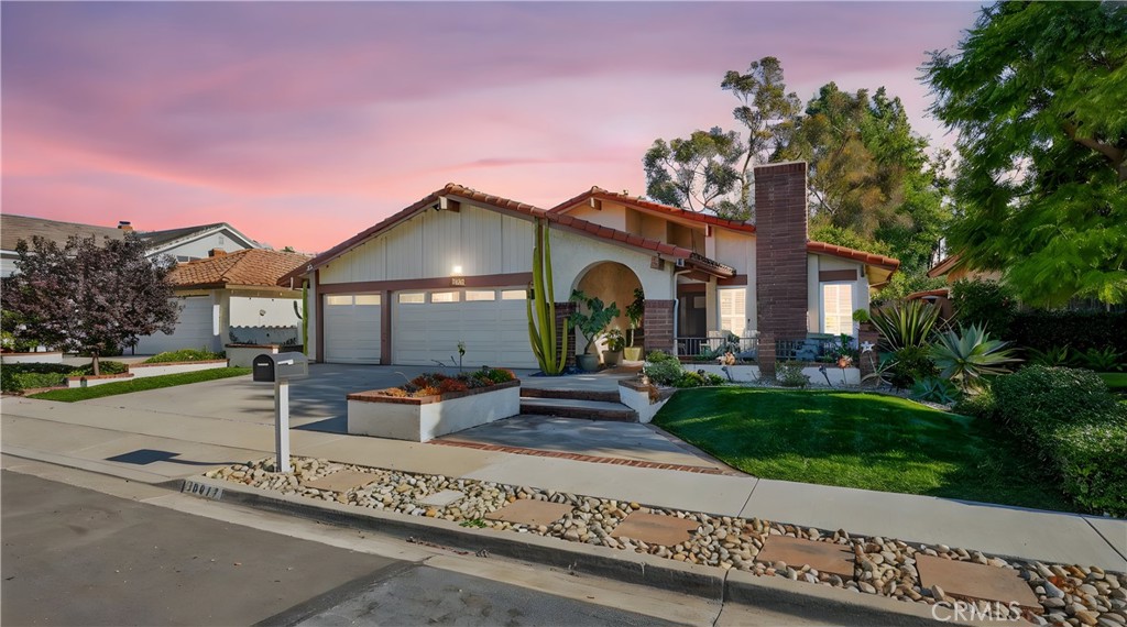 MLS #OC25266286 image #0