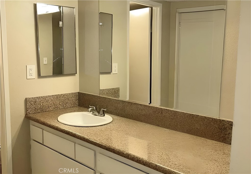 MLS #OC25266313 image #12