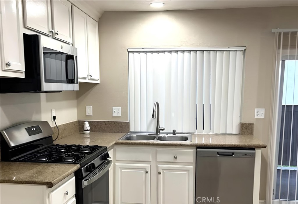 MLS #OC25266313 image #4