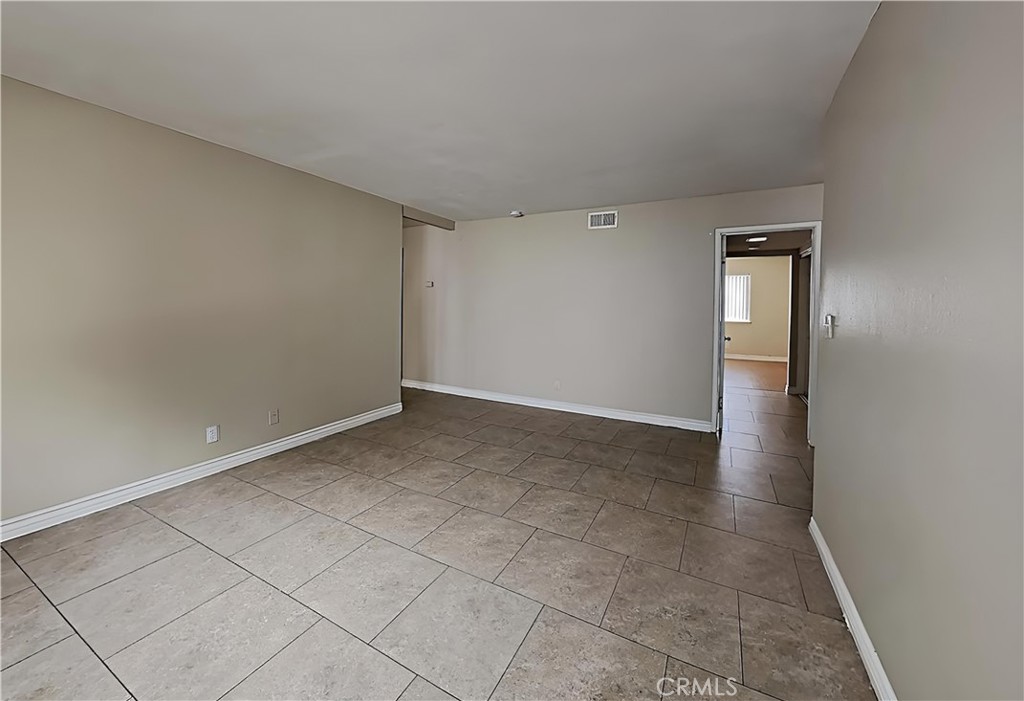 MLS #OC25266313 image #6