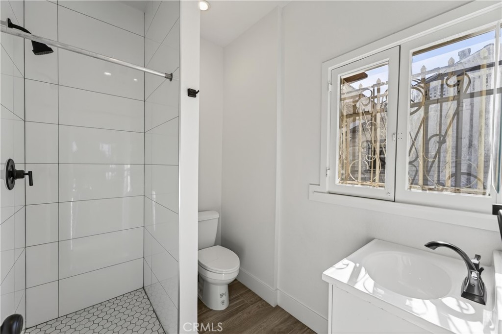 MLS #OC25266317 image #10