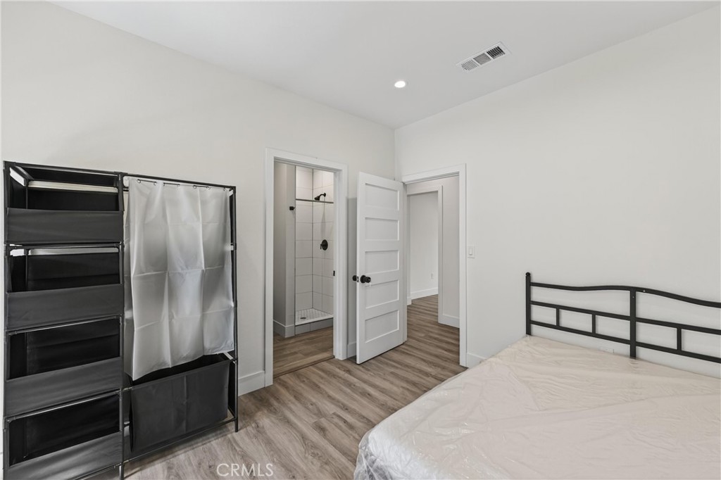 MLS #OC25266317 image #15