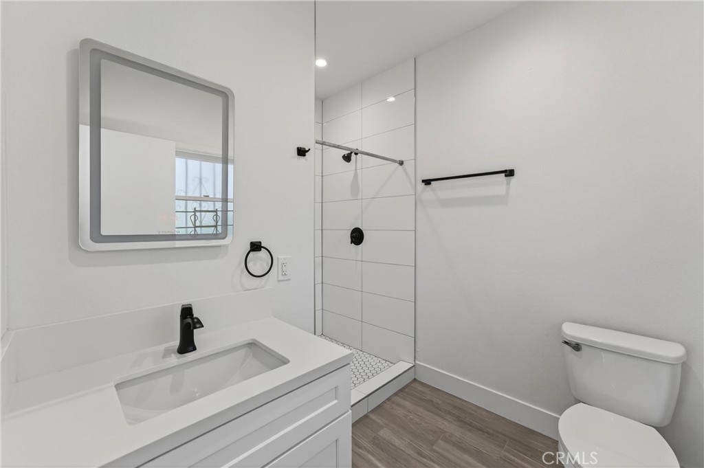 MLS #OC25266317 image #2