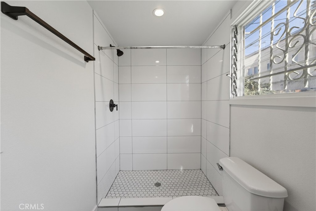 MLS #OC25266317 image #29