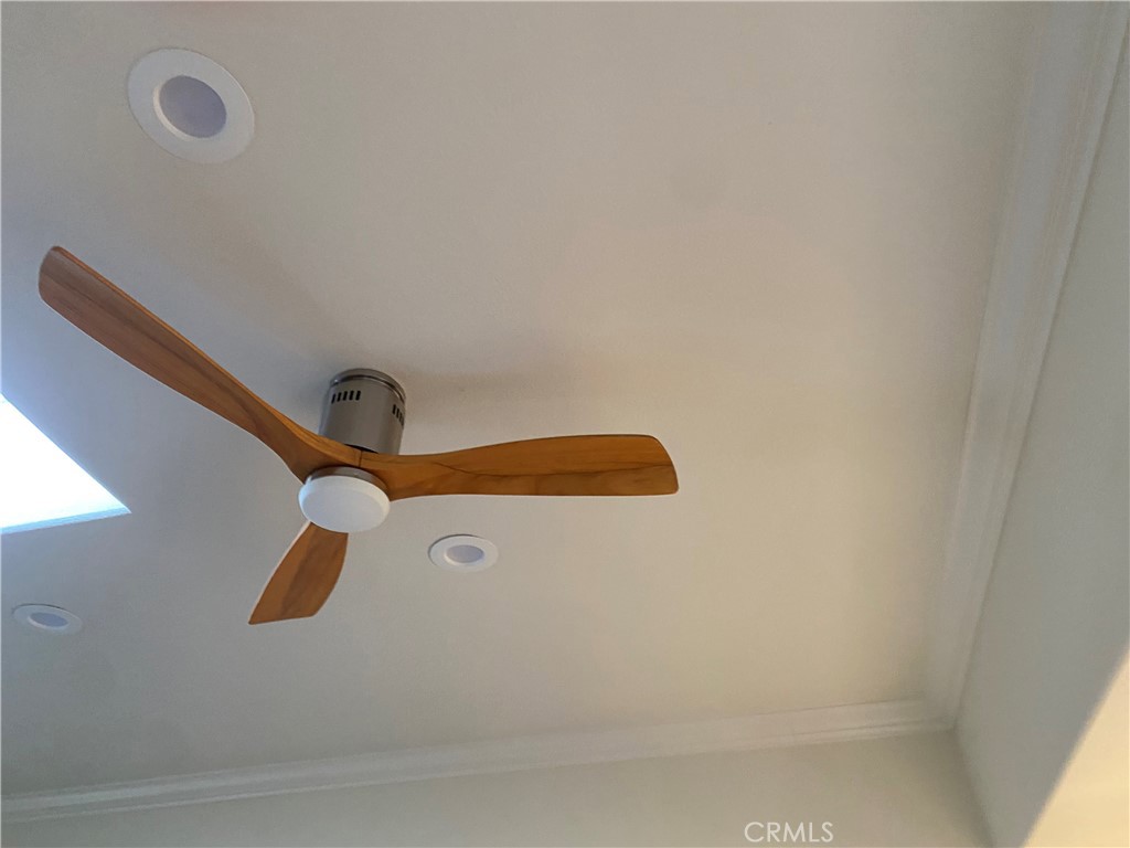 MLS #OC25266334 image #10