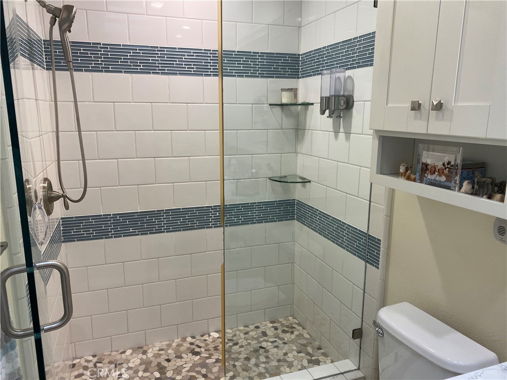 MLS #OC25266334 image #16