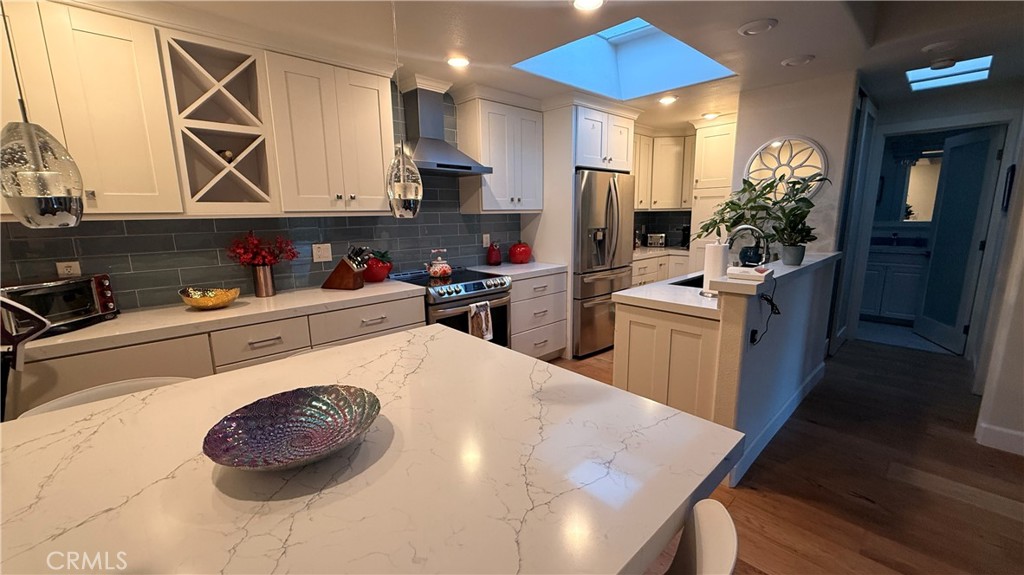 MLS #OC25266334 image #8