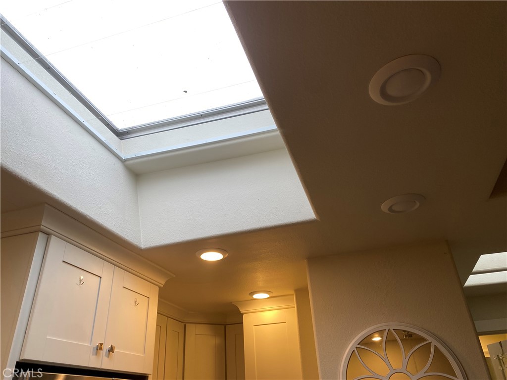 MLS #OC25266334 image #9