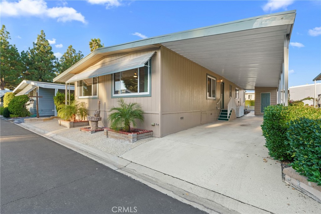 MLS #OC25266361 image #26