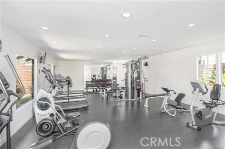 MLS #OC25266361 image #35