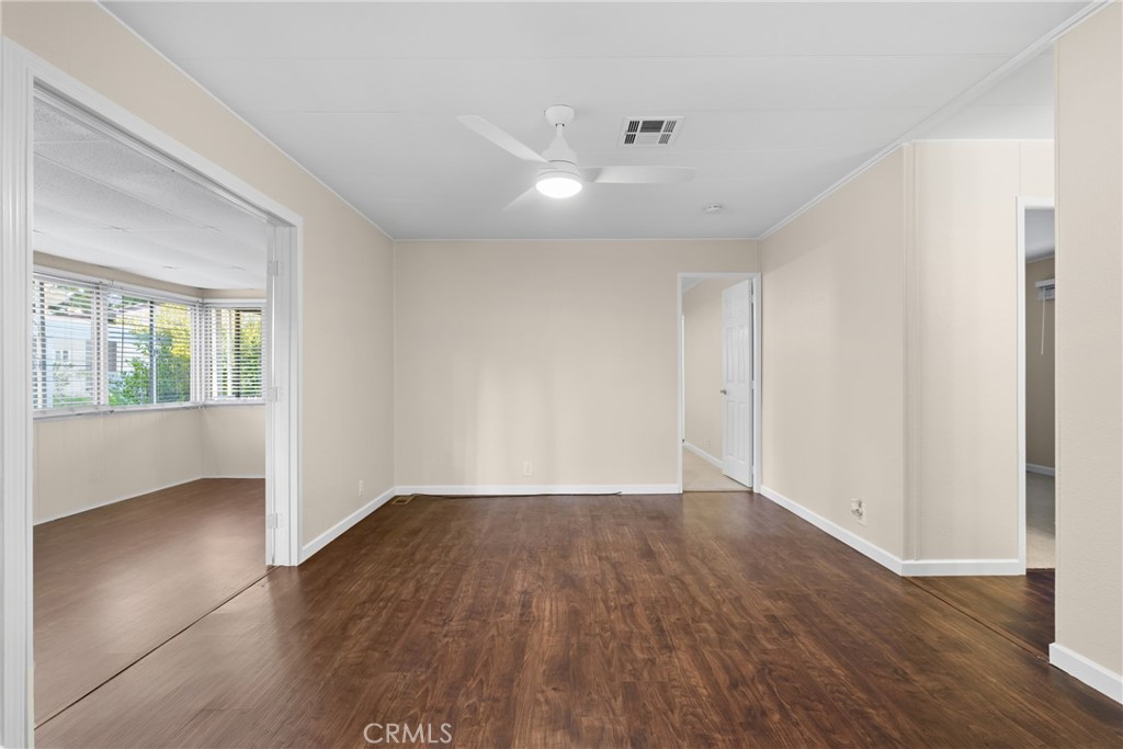 MLS #OC25266361 image #6