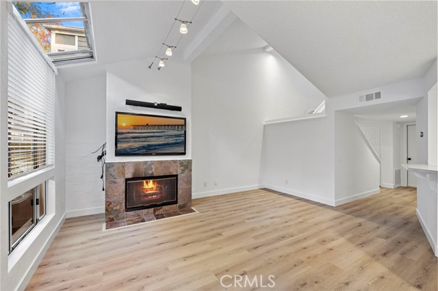 MLS #OC25266400 image #10