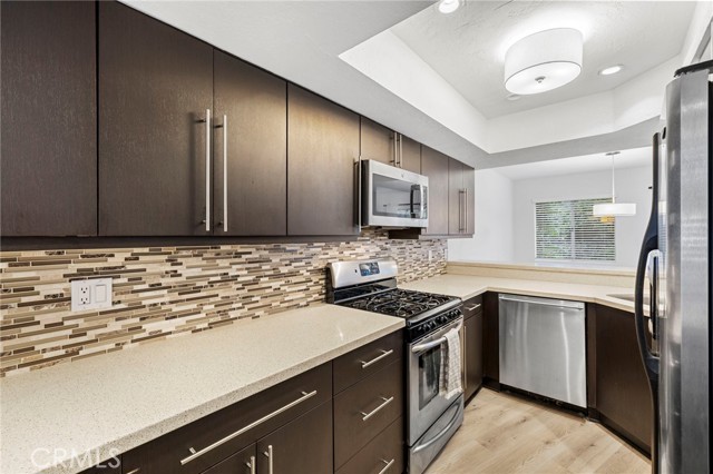 MLS #OC25266400 image #4