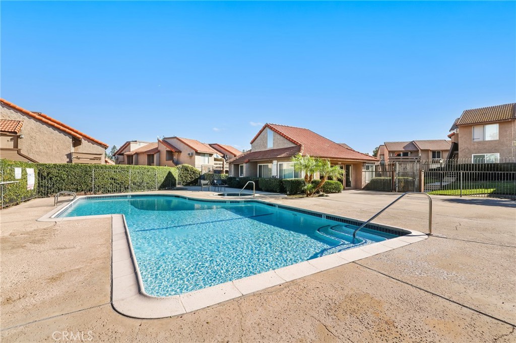 MLS #OC25266416 image #25