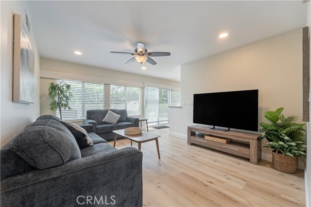 MLS #OC25266470 image #8