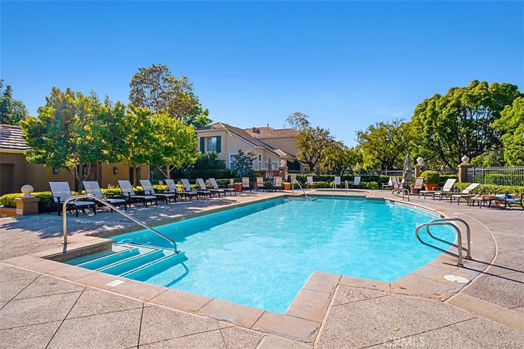 MLS #OC25266511 image #25