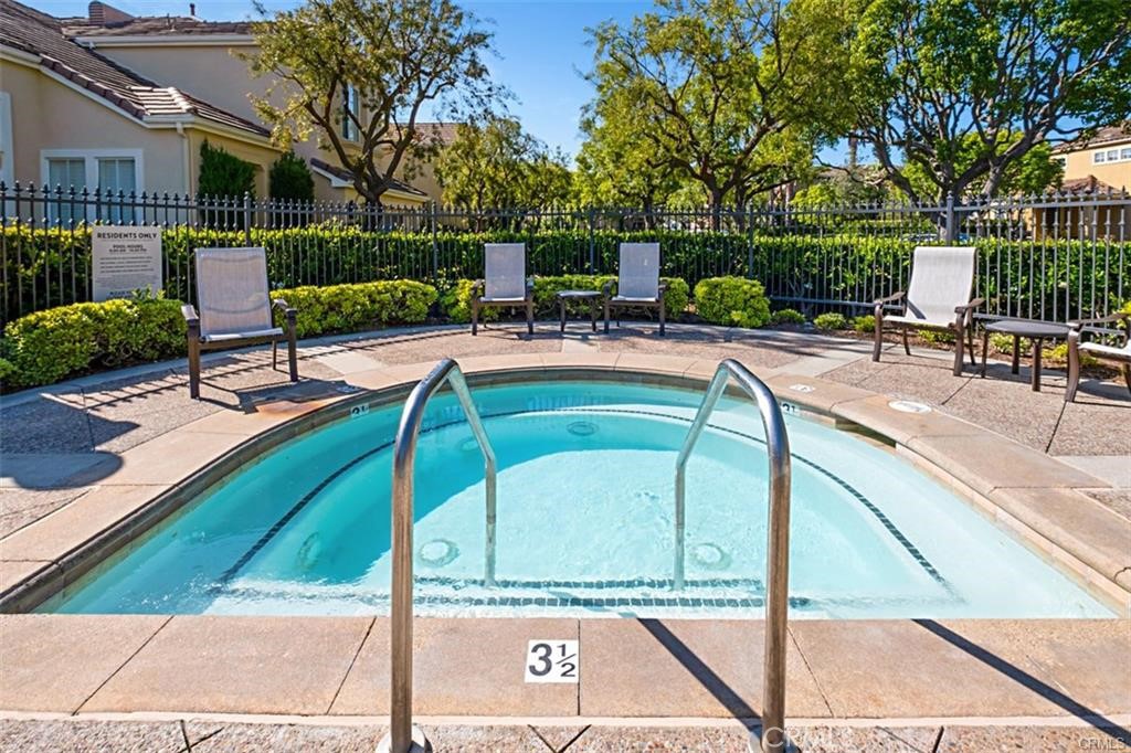 MLS #OC25266511 image #28