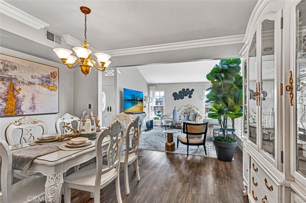 MLS #OC25266519 image #16