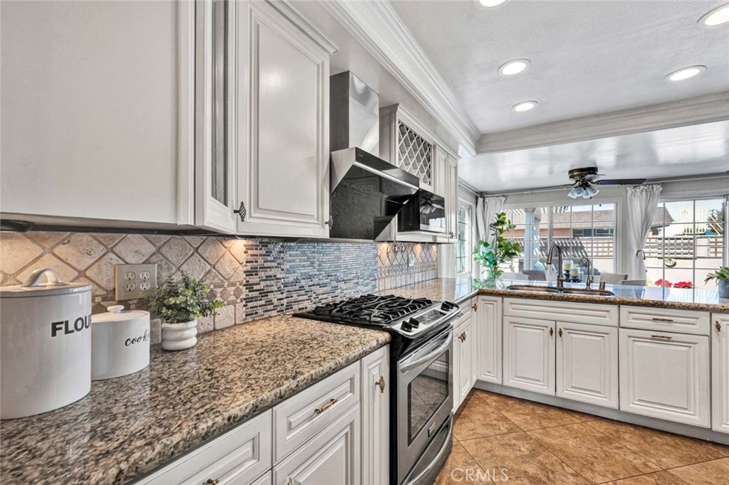 MLS #OC25266519 image #17