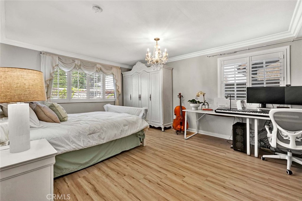 MLS #OC25266519 image #34