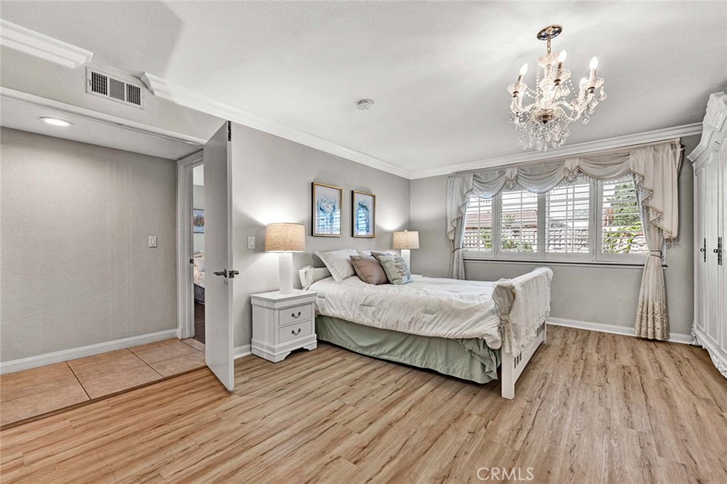 MLS #OC25266519 image #35