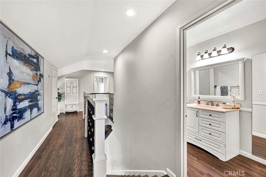 MLS #OC25266519 image #41