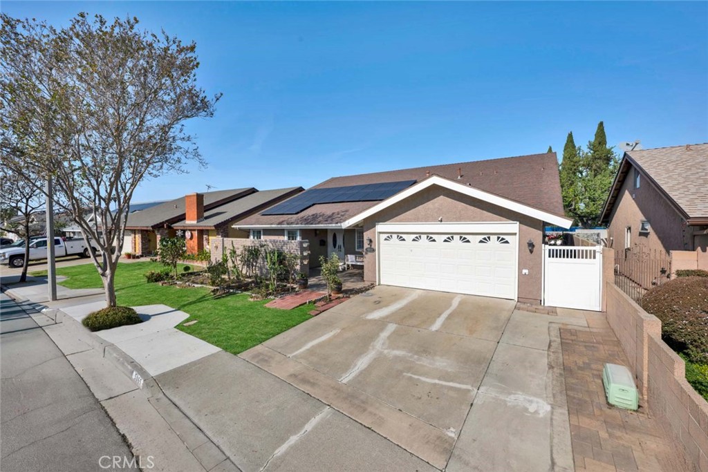 MLS #OC25266519 image #65