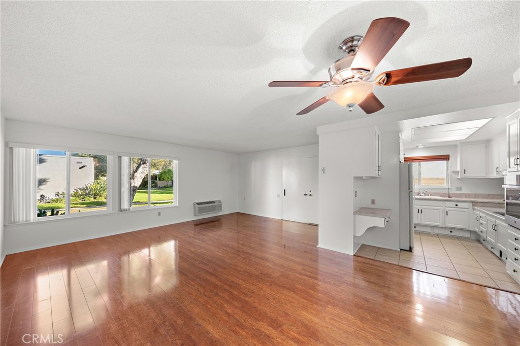 MLS #OC25266539 image #5