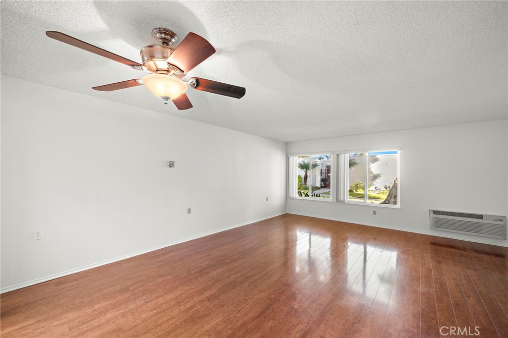 MLS #OC25266539 image #6