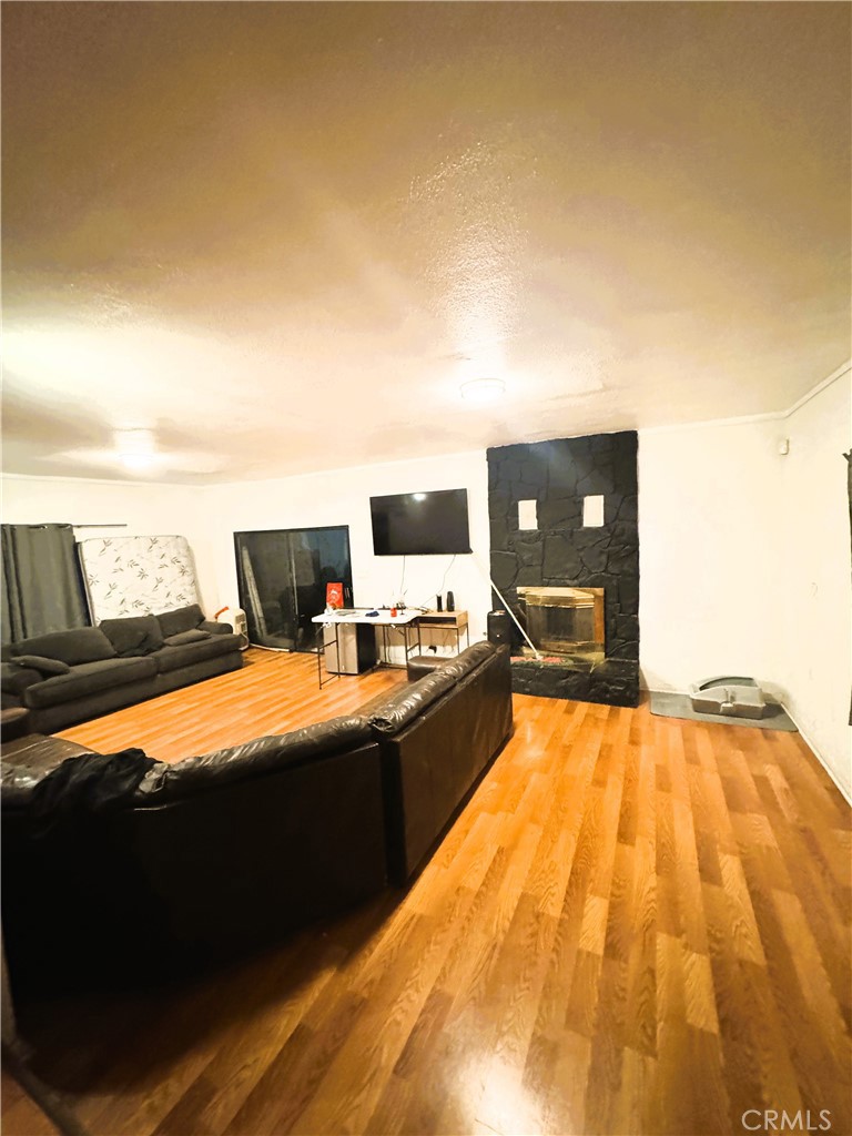 MLS #OC25266586 image #5