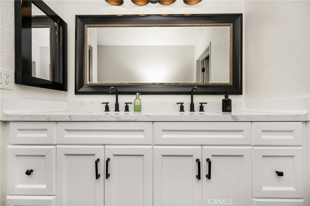 MLS #OC25266625 image #22