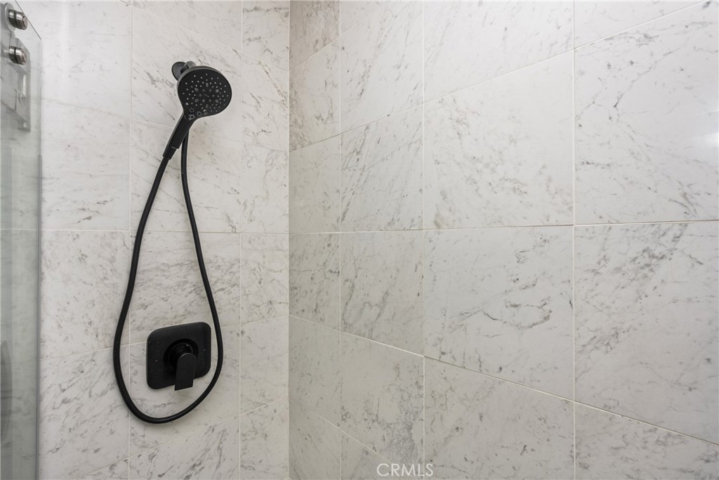 MLS #OC25266625 image #29