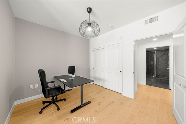 MLS #OC25266626 image #14