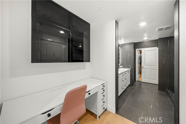 MLS #OC25266626 image #19