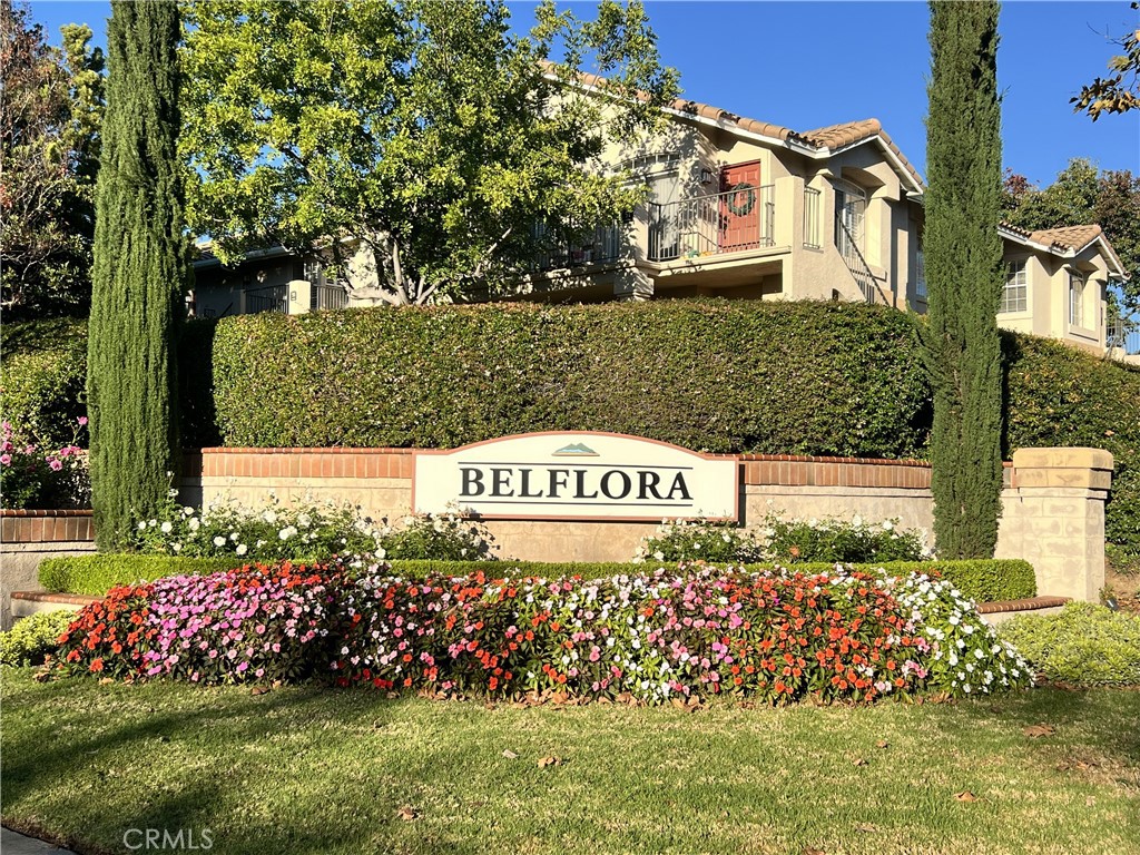 MLS #OC25266637 image #1