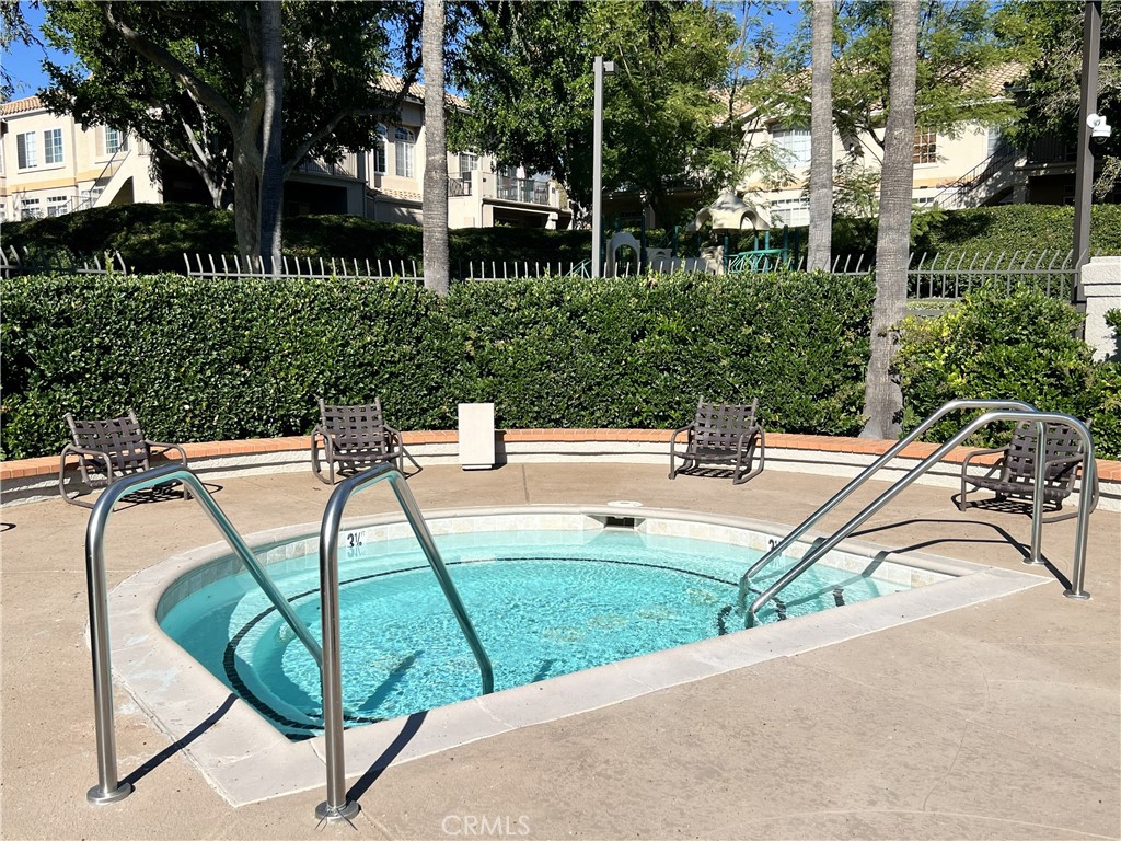 MLS #OC25266637 image #31