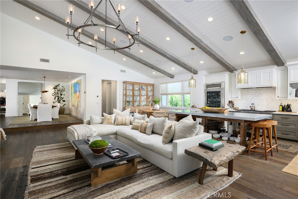 MLS #OC25266703 image #9