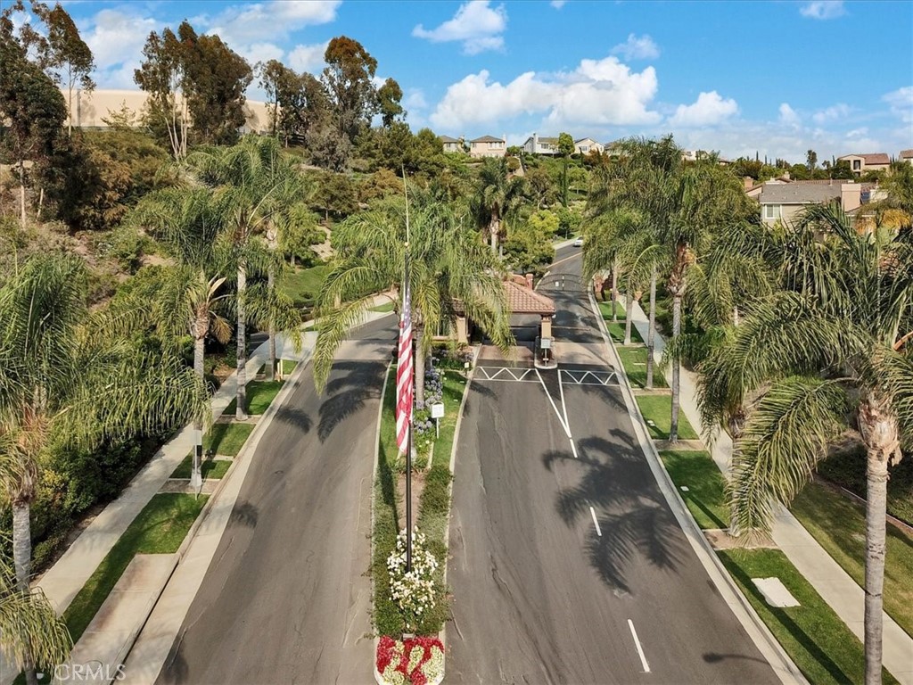 MLS #OC25266736 image #28