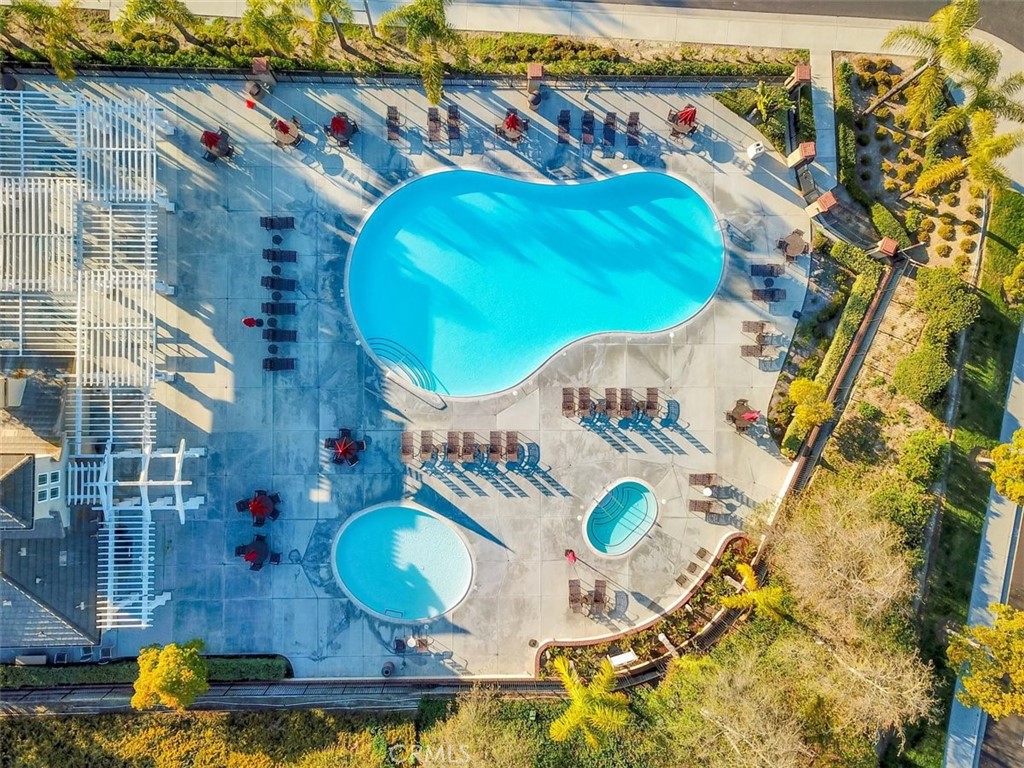 MLS #OC25266736 image #30