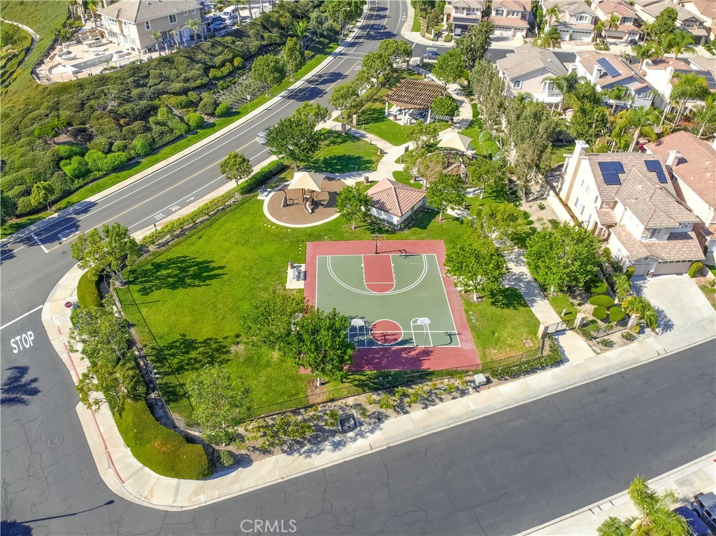 MLS #OC25266736 image #32