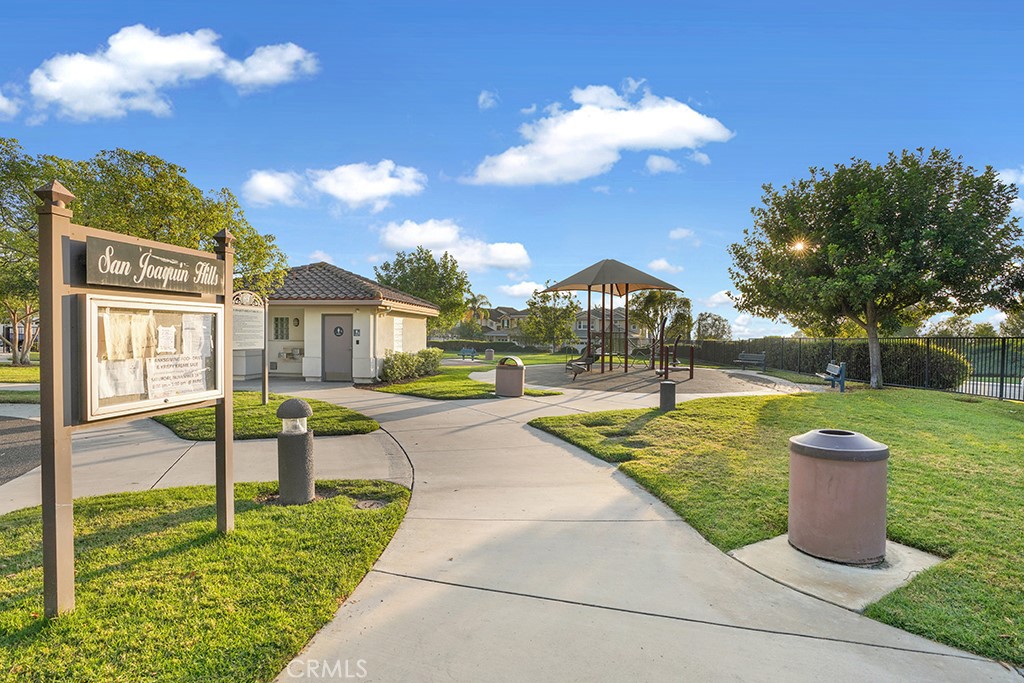 MLS #OC25266736 image #33