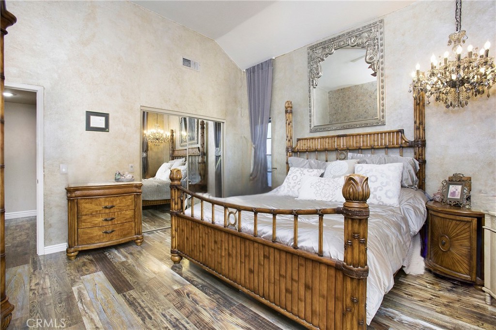 MLS #OC25266750 image #13