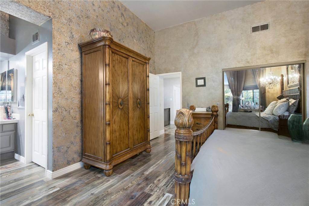 MLS #OC25266750 image #14