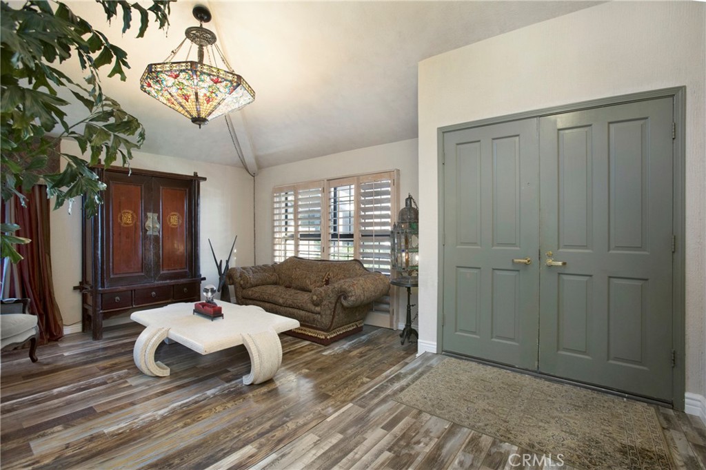 MLS #OC25266750 image #2