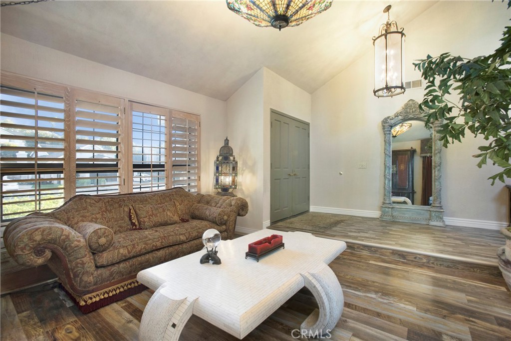 MLS #OC25266750 image #4